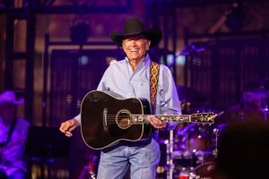 GEORGESTRAIT2024_0615_212408-9087_ALIVECOVERAGE.jpg