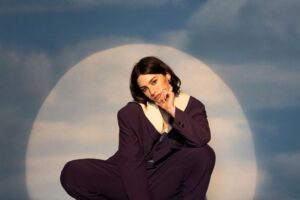 Gracie-Abrams-cr-Abby-Waisler-press-2024-billboard-1548.jpg