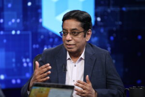 Krish-Prasad-senior-vice-president-and-general-manager-VMware-Cloud-Foundation-Division-at-Broadcom-VMware-Cloud-Foundation-Transformed-2024.jpg
