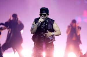 Yandel-latin-ama-2024-show-billboard-1548.jpg