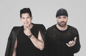 Chyno-y-Nacho-cr-HEAT-LATIN-MUSIC-AWARDS-2024-billboard-1548.jpg