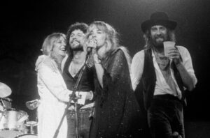 fleetwood-mac-live-1977-billboard-1548.jpg