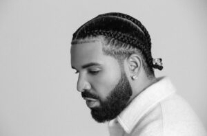 02-drake-pr-cr-univseral-music-2022-billboard-1548.jpg
