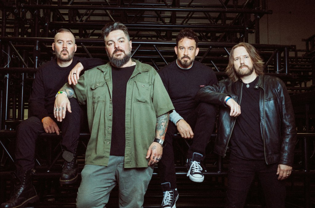 Seether susiduria su „tikras kančia“ laidoje „Paviršius atrodo taip toli“