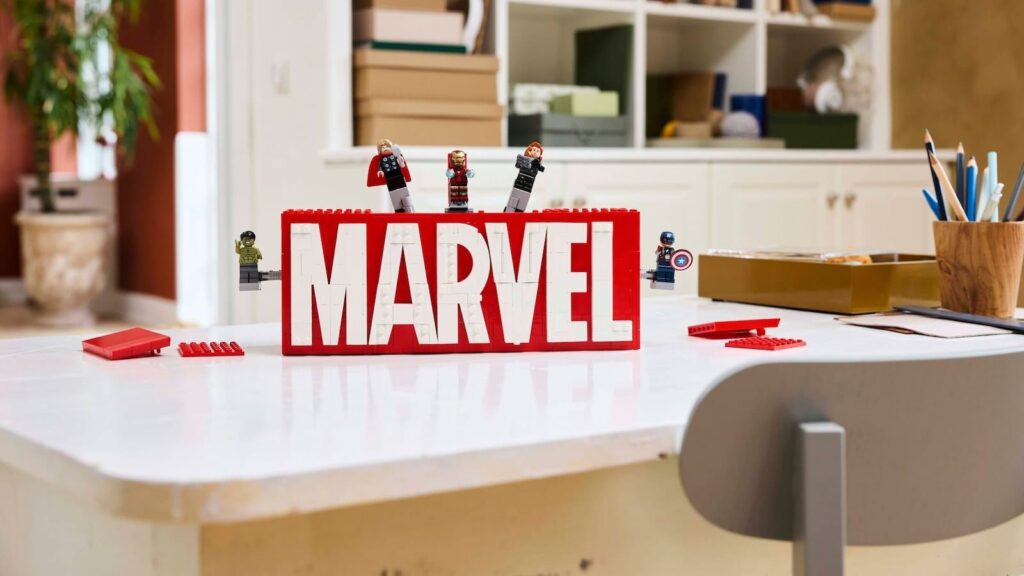 „Lego Marvel“ logotipas ir minifikacijos pasižymi sprogstamąja staigmena!