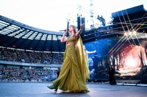 taylor-swift-eras-tour-edinburgh-june-7-2024-billboard-1548.jpg